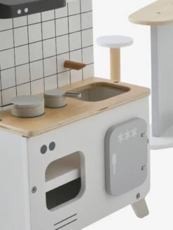 Mobilier De Cuisine Pour Poupée Mannequin En Bois FSC® Blanc - Vertbaudet 11 Mobilier De Cuisine Pour Poupée Mannequin En Bois FSC® Blanc - Vertbaudet -Jouets et Rêves Soldes 2025 mobilier de cuisine pour poupee mannequin en bois fsc 4